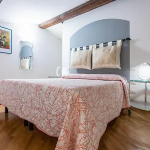 https://guelfa-suite.it-tuscanyhotel.com